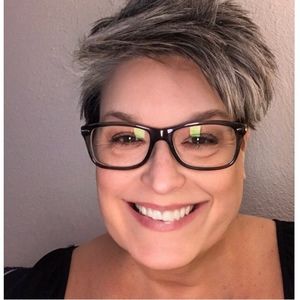 Meet your Posher, Beth